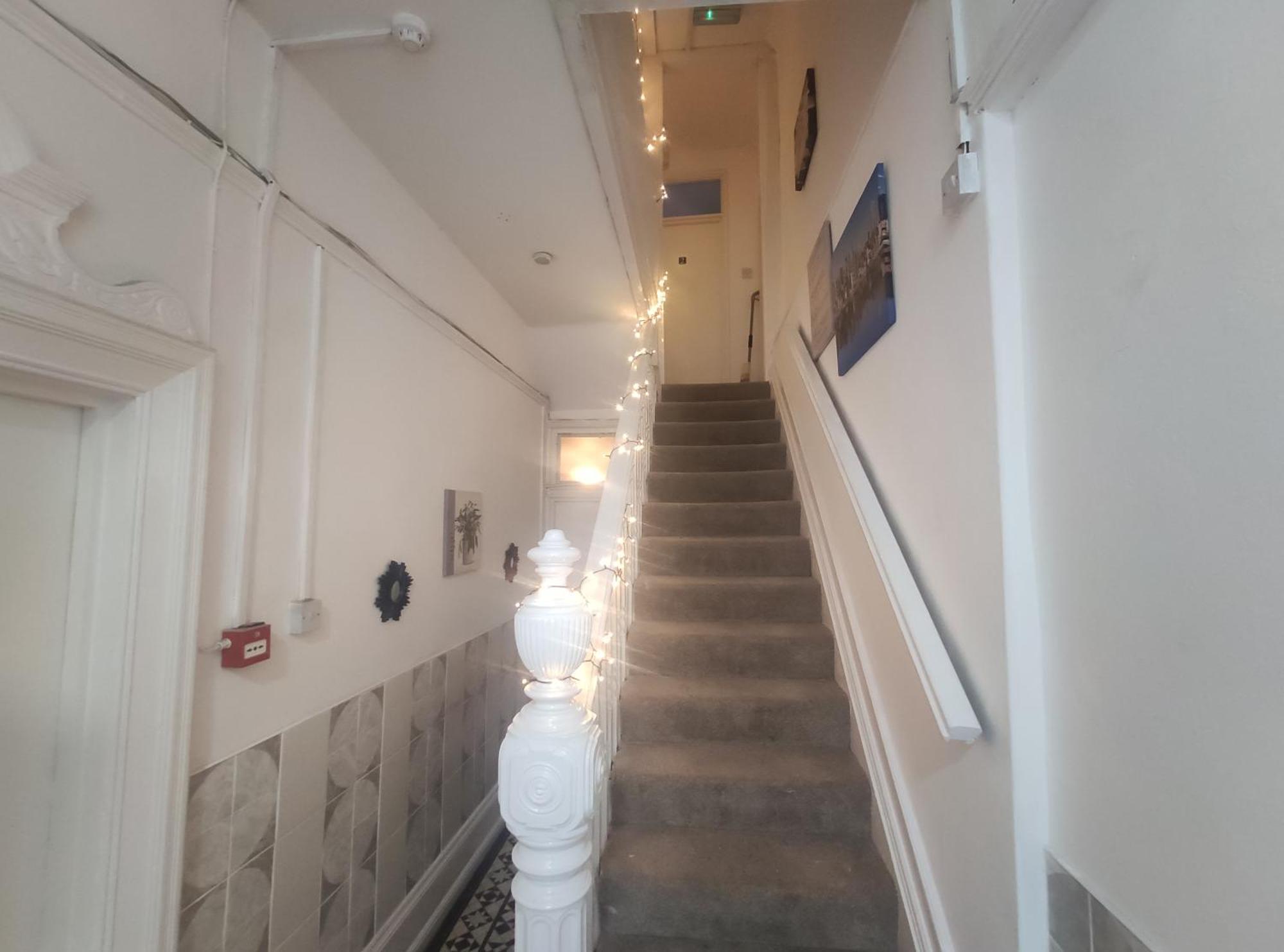 Serene 1 Bedroom Flat In Roath Cardiff Buitenkant foto