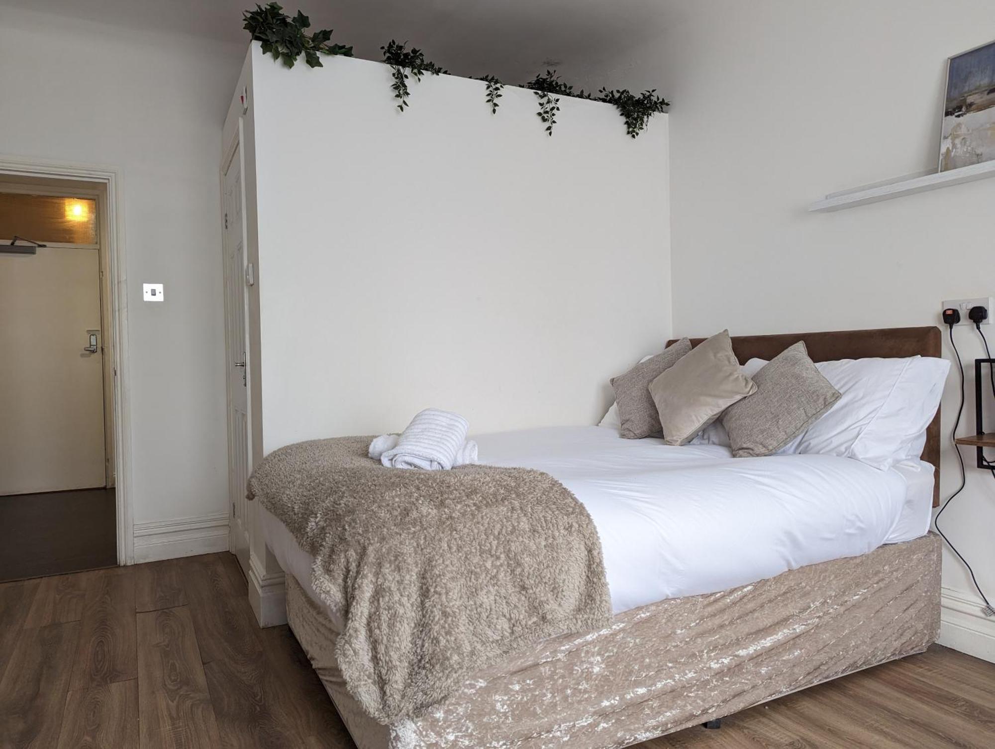 Serene 1 Bedroom Flat In Roath Cardiff Buitenkant foto